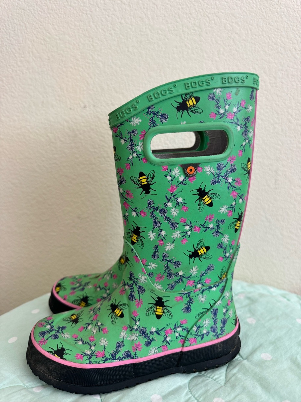 BOGS Kids' rain boots green a pink and blue floral bee print size 13